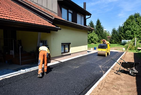 Cost of Blacktopping Service in Conway